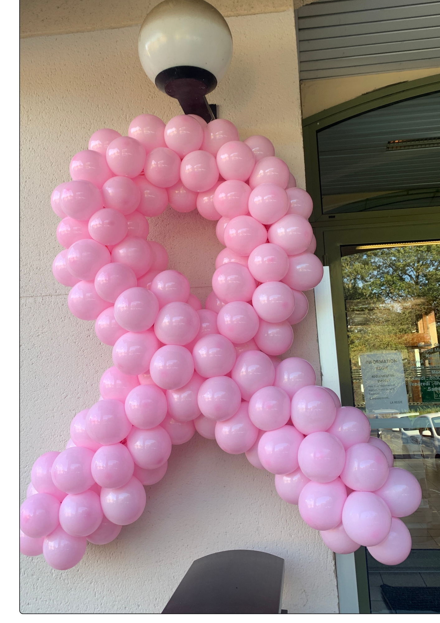 Ruban rose en ballons Hors Sol